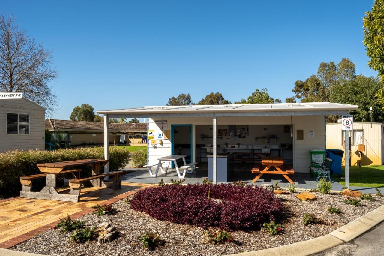 Hotel BIG4 Perth Midland Tourist Park Middle Swan Exterior foto